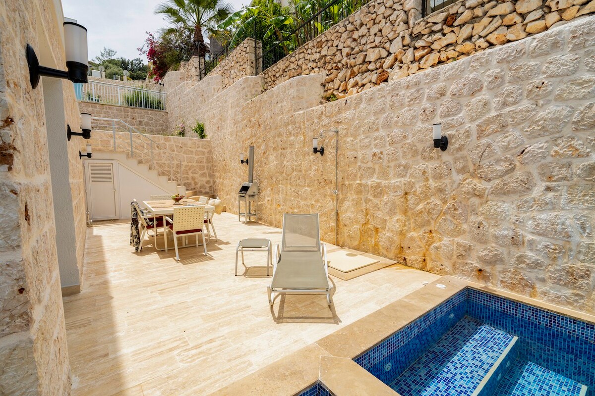 2 Bedroom Duplex Villa with Private Pool - Kaş