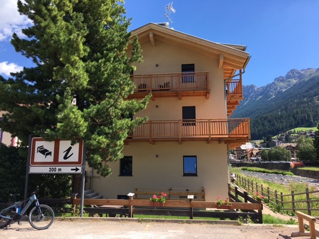 Appartamento informale in edificio ristrutturato.