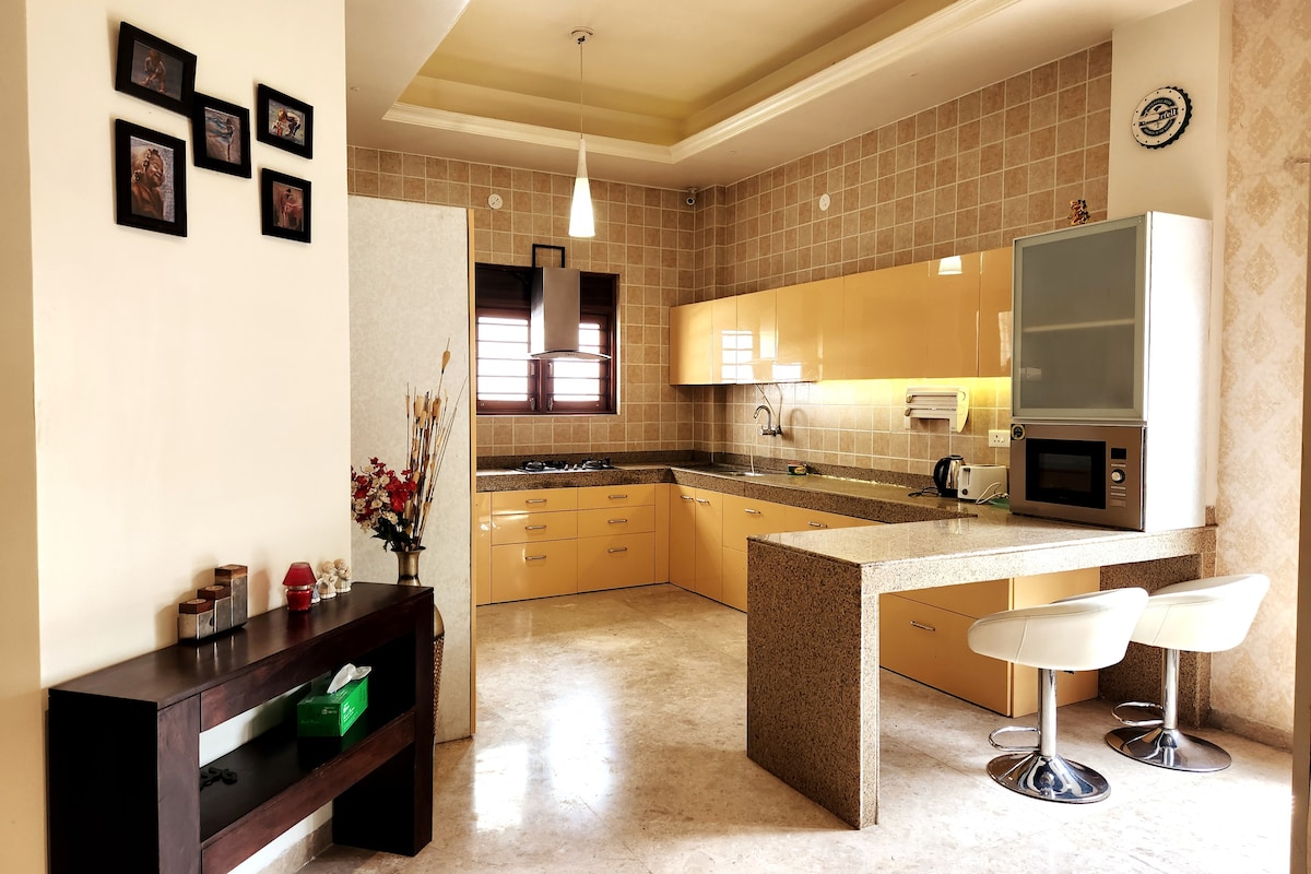 Luxury 2 BHK bunglow near Airport