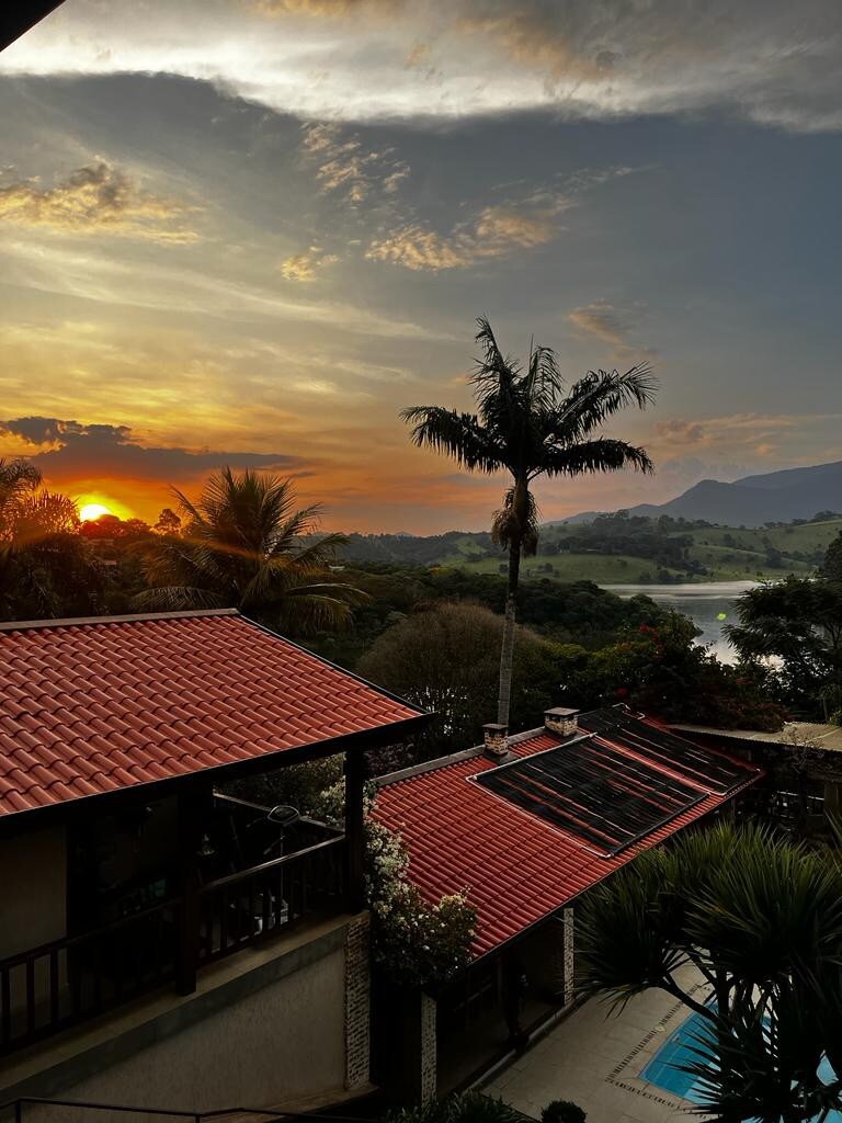 Casa de Altissimo Padrao em Condominio Fechado