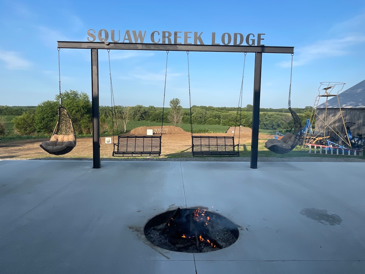 Squaw Creek Lodge