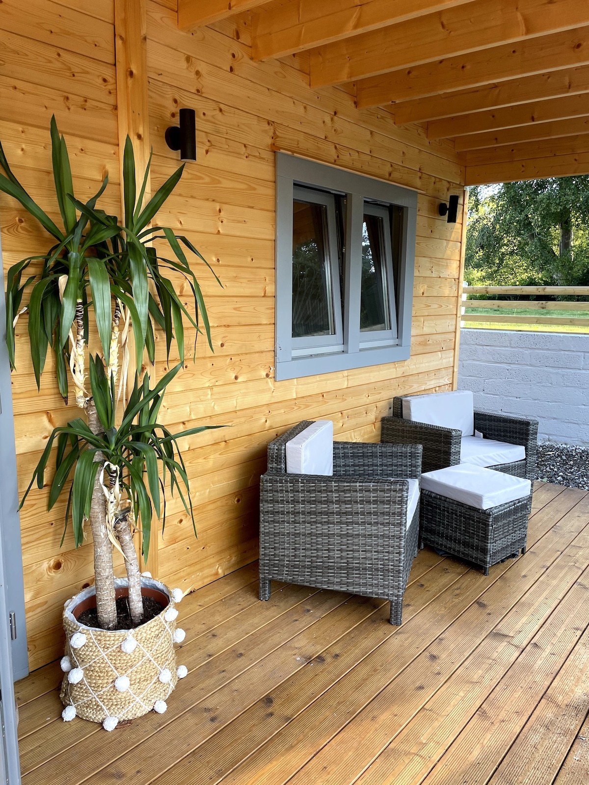 Stylish 1-bedroom cabin near Loch Lomond