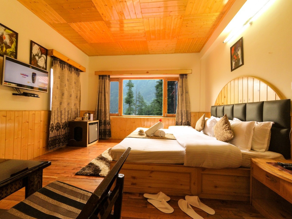 2BHK Cottage in the Manali forest