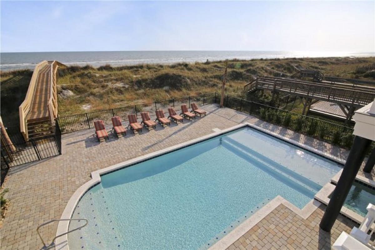 The Haven - Oceanfront & Heated Pool