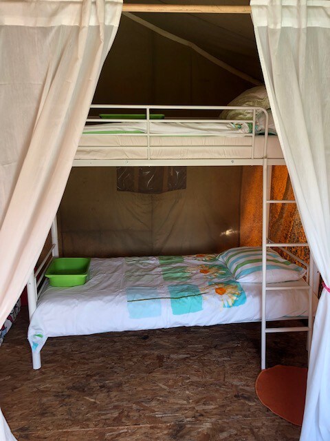 Tentes lodge pour séjour glamping