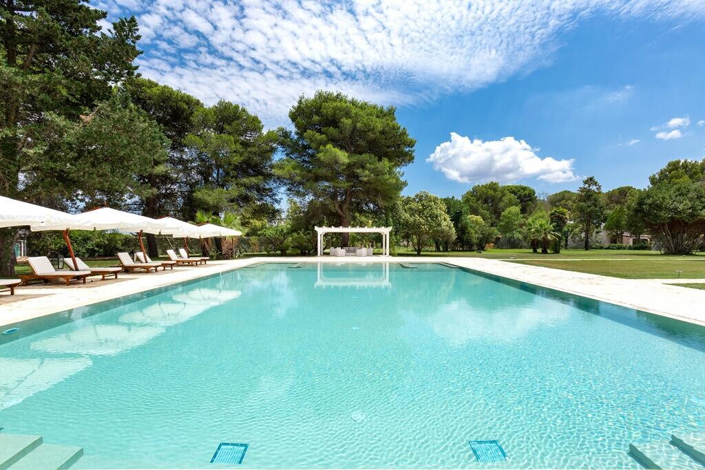 Junior suite in villa con piscina