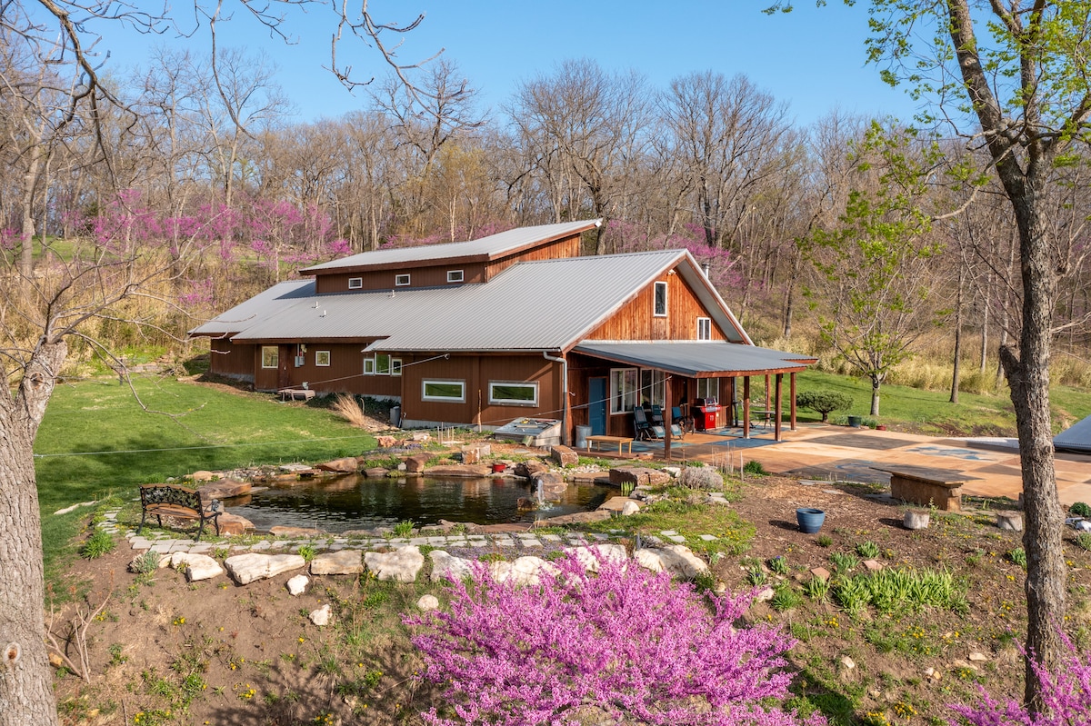 Modern home on 10 acres with natural swimming pool