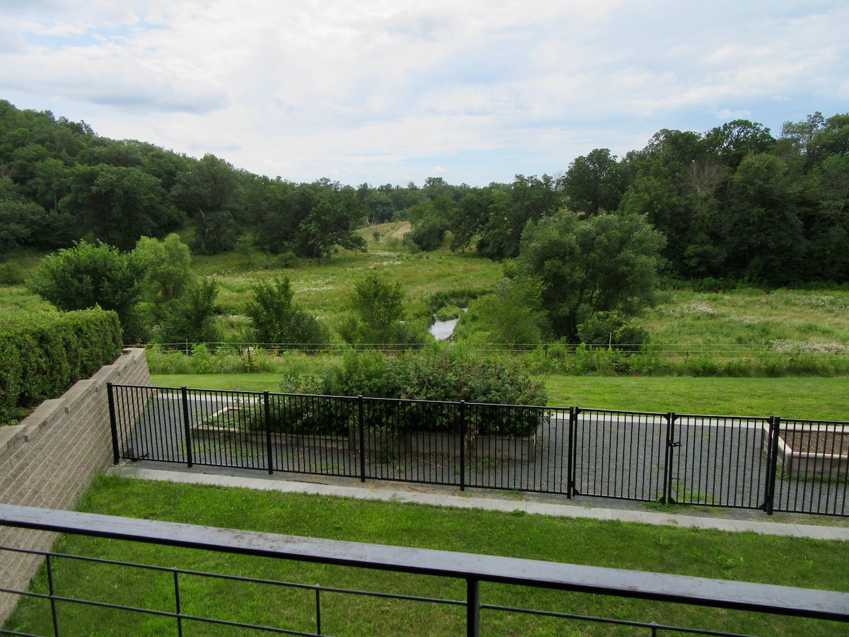 Lost Creek executive home on 200 acre horse ranch