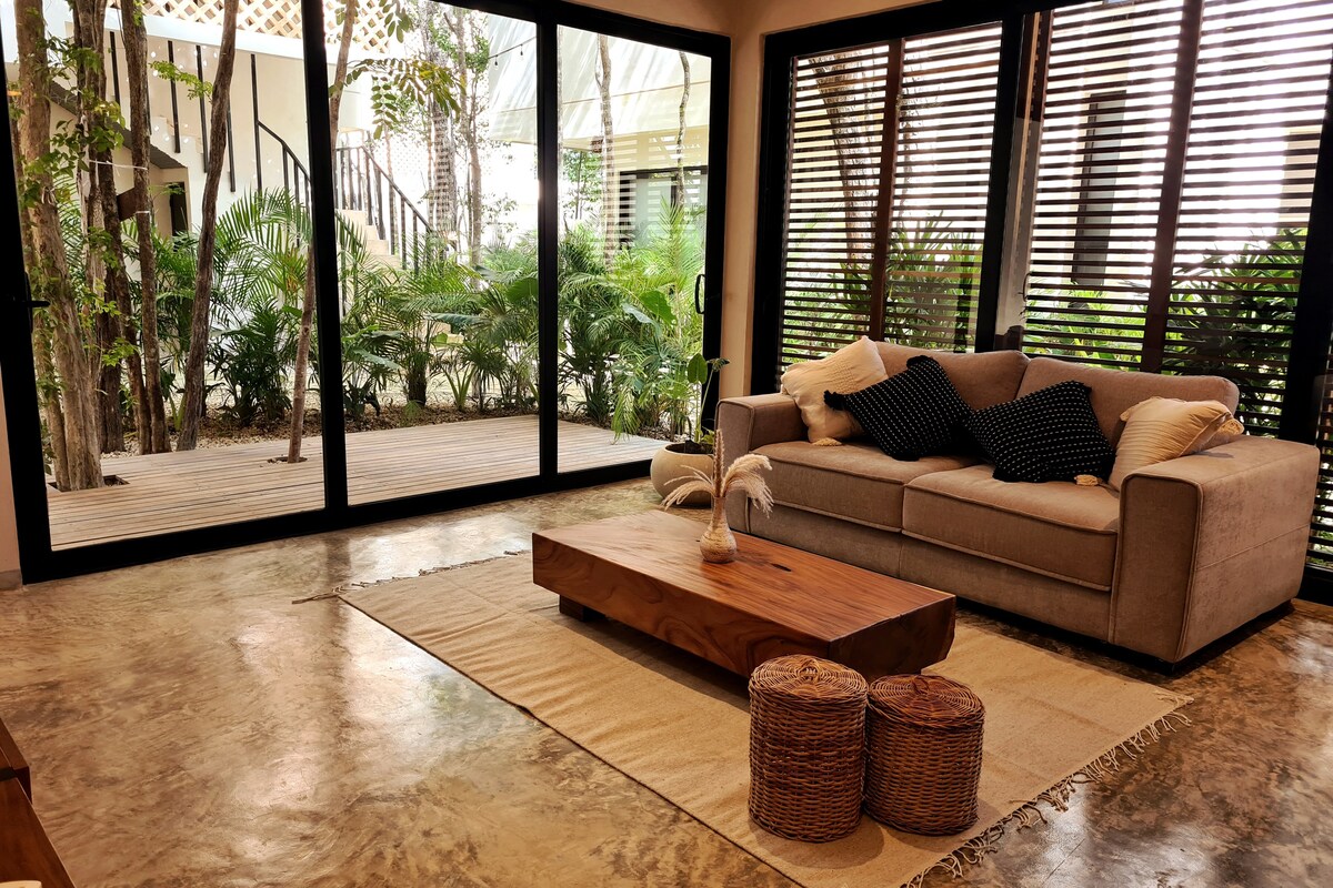 Large One - bedroom Jungle Pool Suite - HOMA Tulum