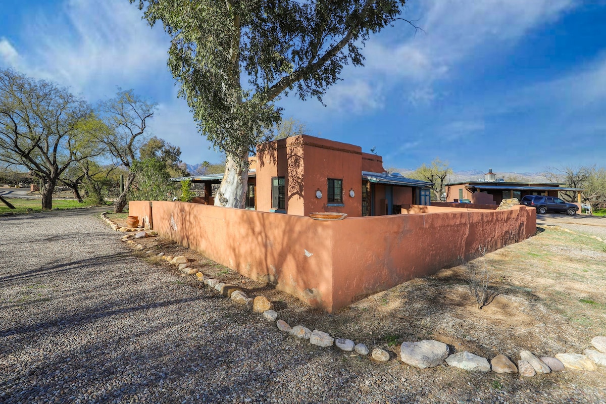 Charming 1947 Casita