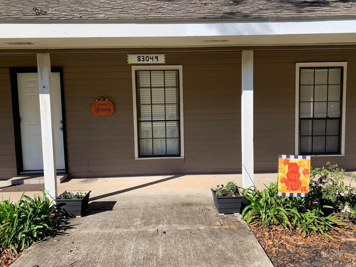 The Old Mauthe Homeplace with Ample Parking