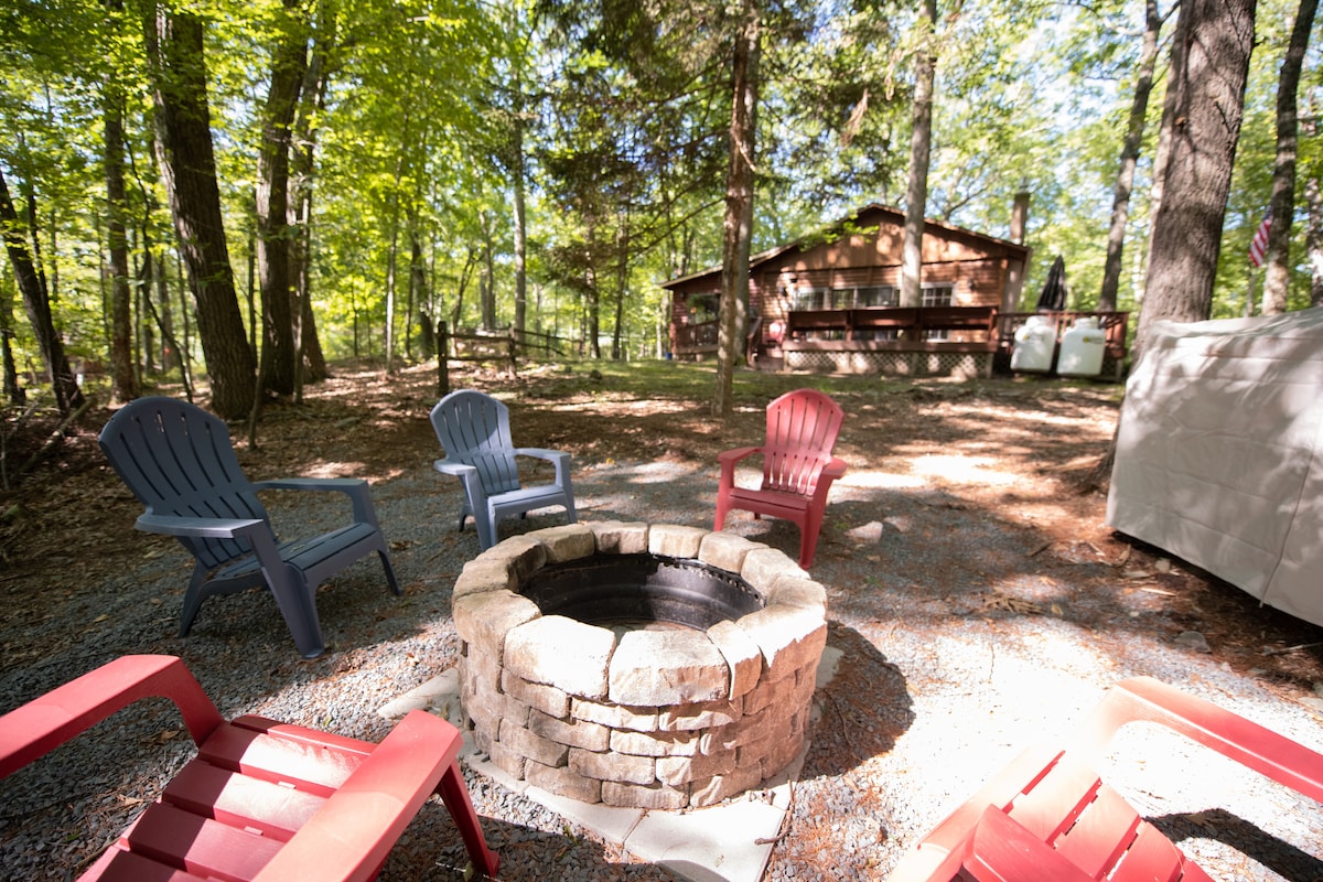 Cozy lakefront with private dock