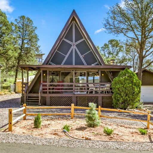 Cute and Rustic A-Frame Cabin with Hot Tub