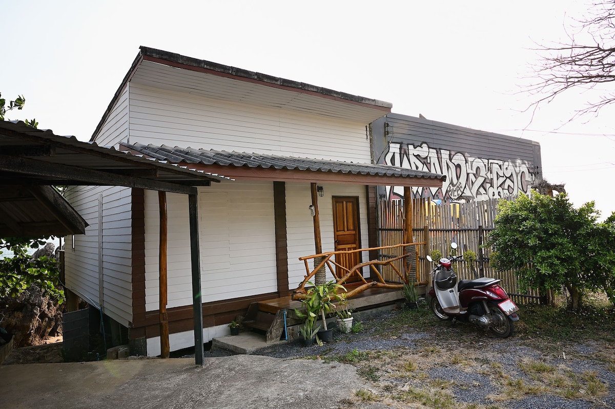 Idyllic Fisherman's Cabin with Panoramic Sea View