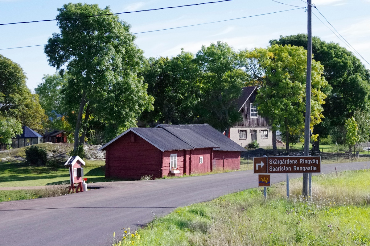 Huone Eikka Villa Högbo