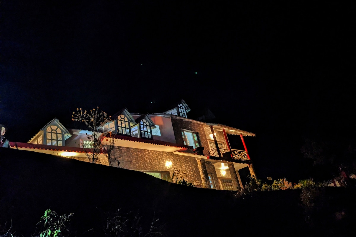 Tathastu Kausani-breathe blend bond with nature!