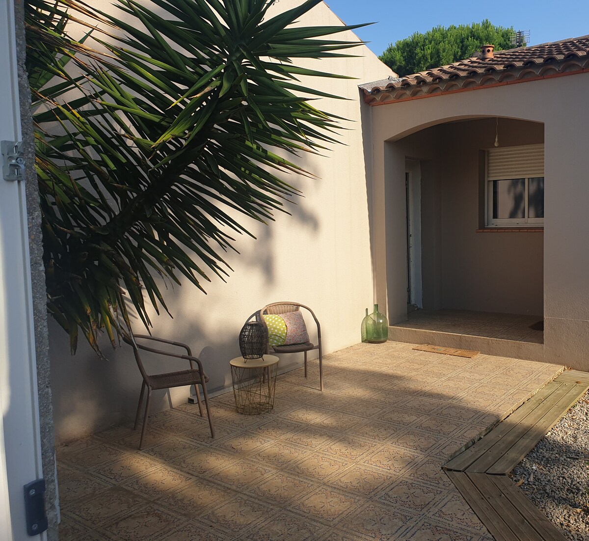 Maison calme et climatisée à 10km de la mer...