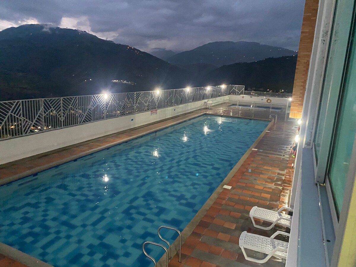 布卡拉曼加（ Bucaramanga ）带泳池的美丽公寓