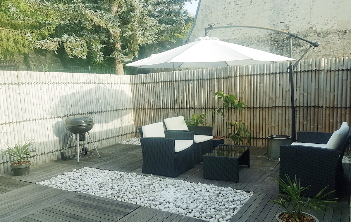 Appartement dans le calme avec terrasse privative