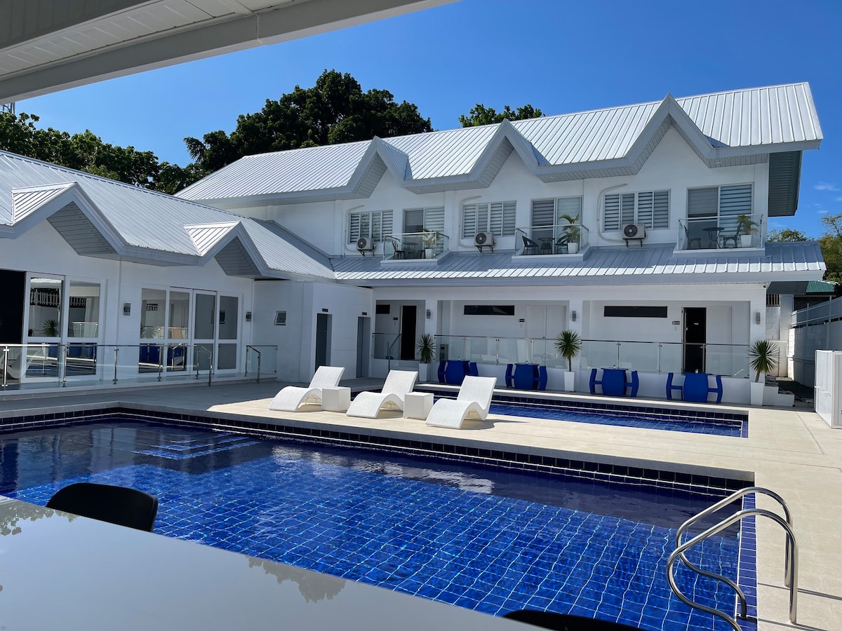 Blu Serenity Villa - Whole Villa Rental