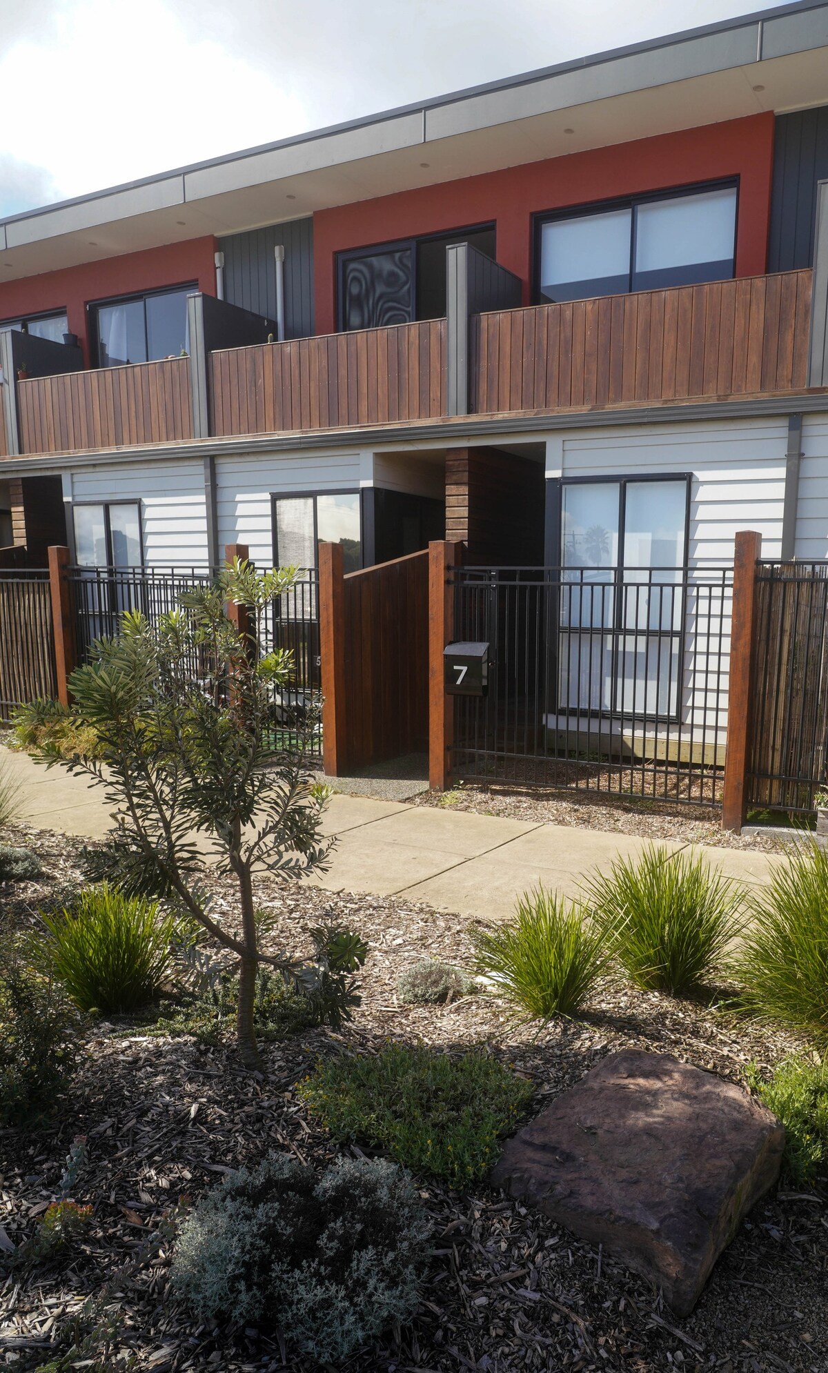 Modern 3-bedroom townhouse in Cape Woolamai centre