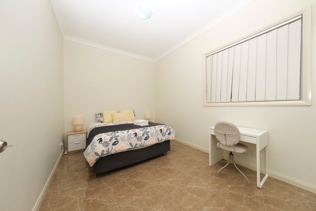 悉尼康科德现代双卧室，可容纳6位房客