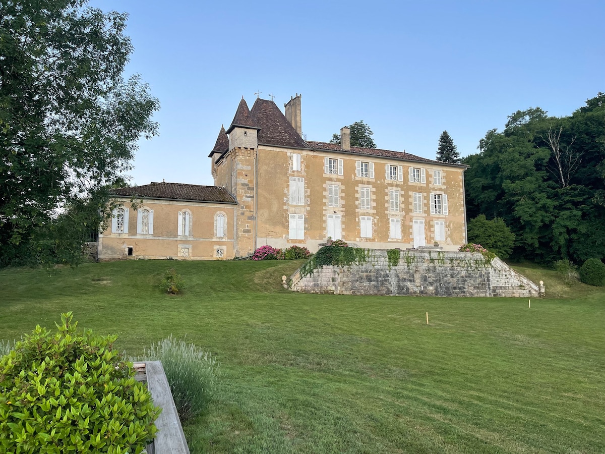 La Guerinchie, beautiful Dordogne Chateau