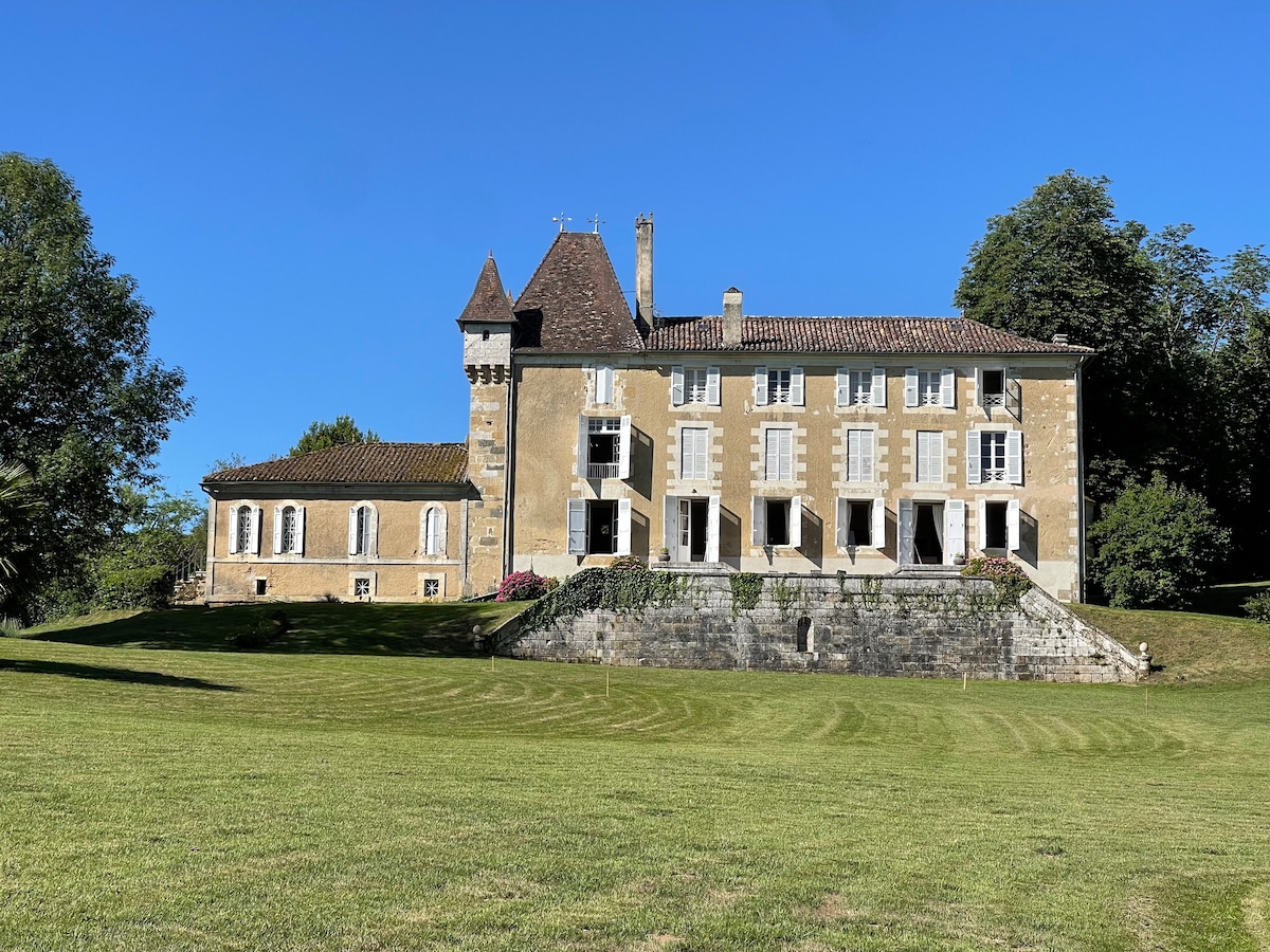 La Guerinchie, beautiful Dordogne Chateau