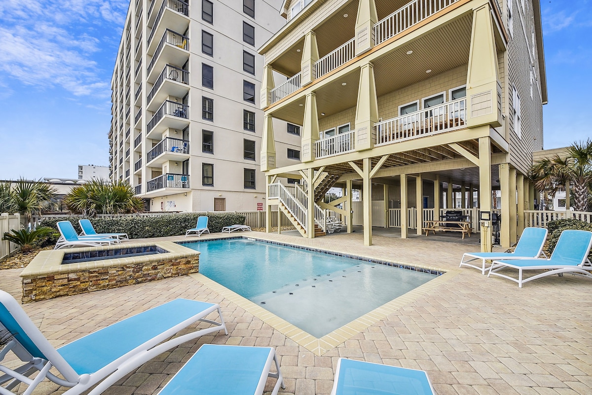 Sun Sand & Sea, an Oceanfront 9BR House with Pool