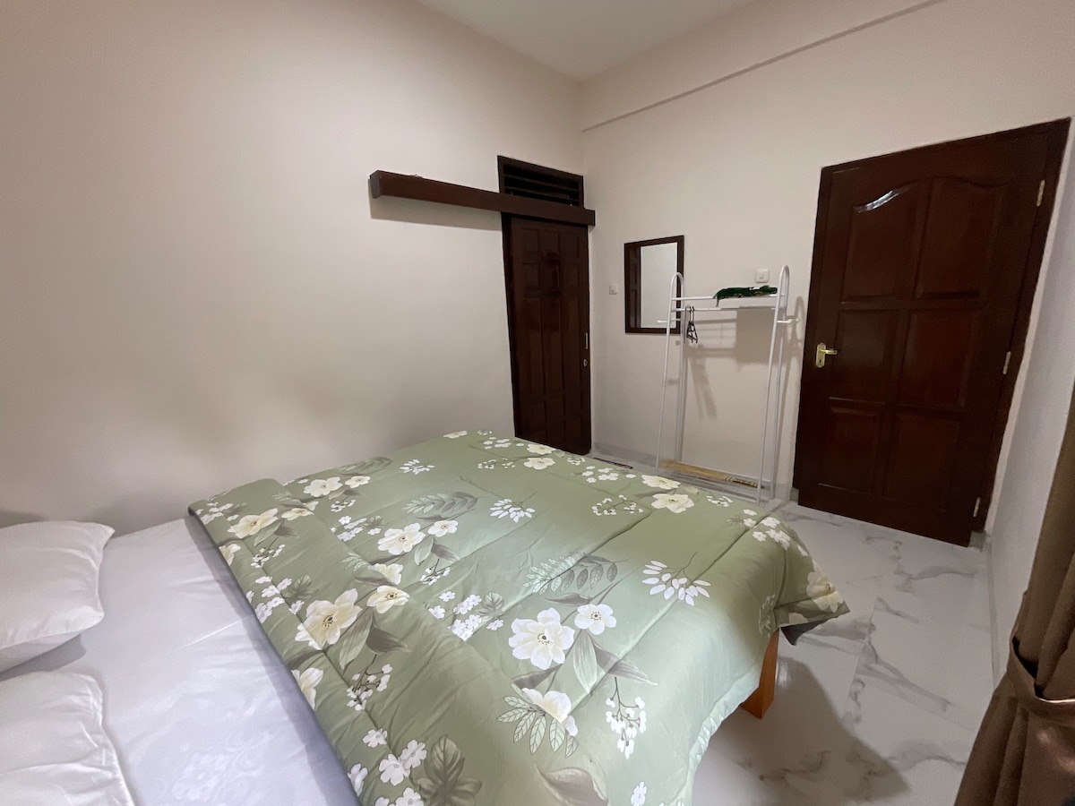 Dahayu AMP Homestay a Comfy Home in Northern Jogja