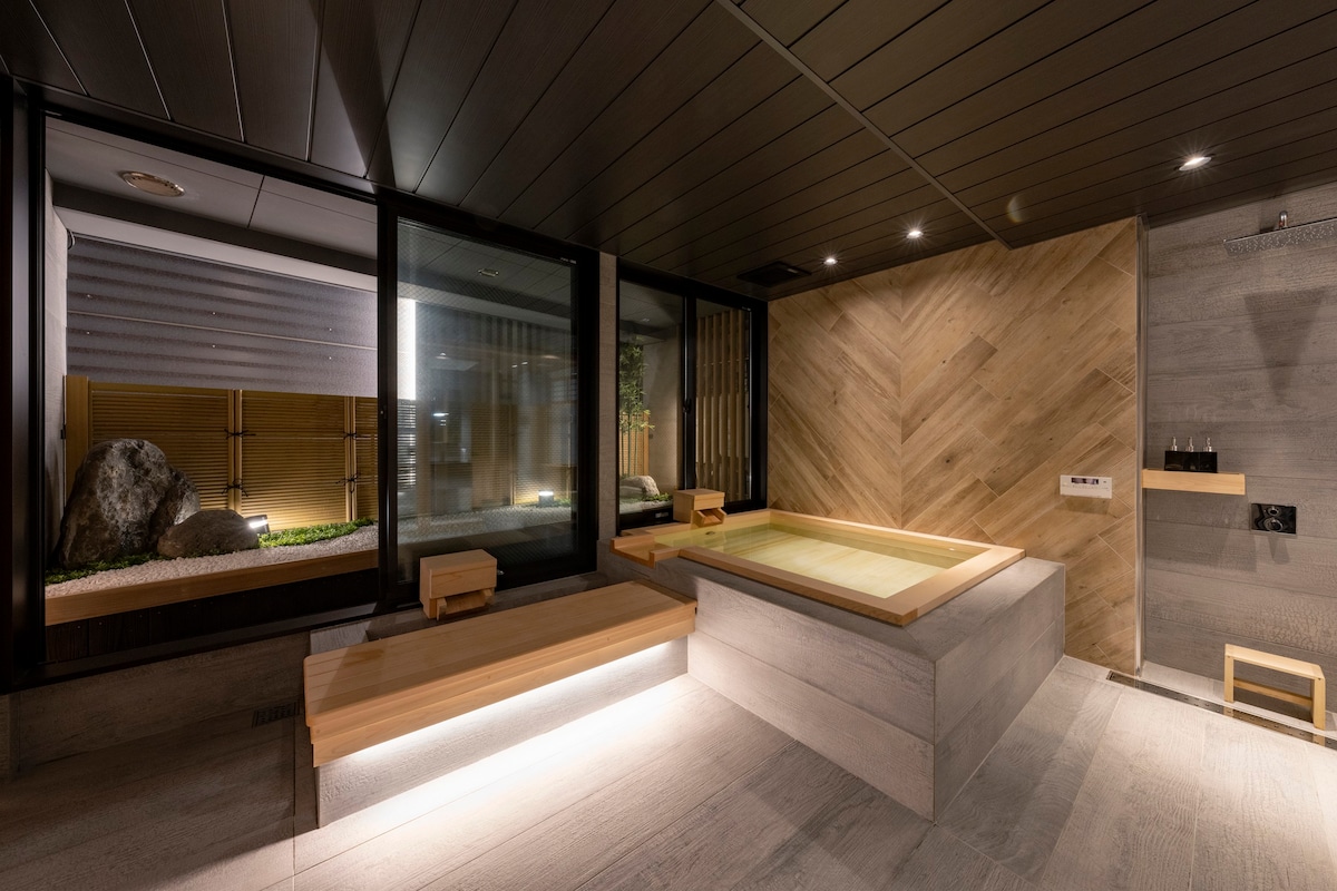 带有华丽的柏木浴室和足浴的独栋别墅可以容纳7人/包Wi-Fi!
