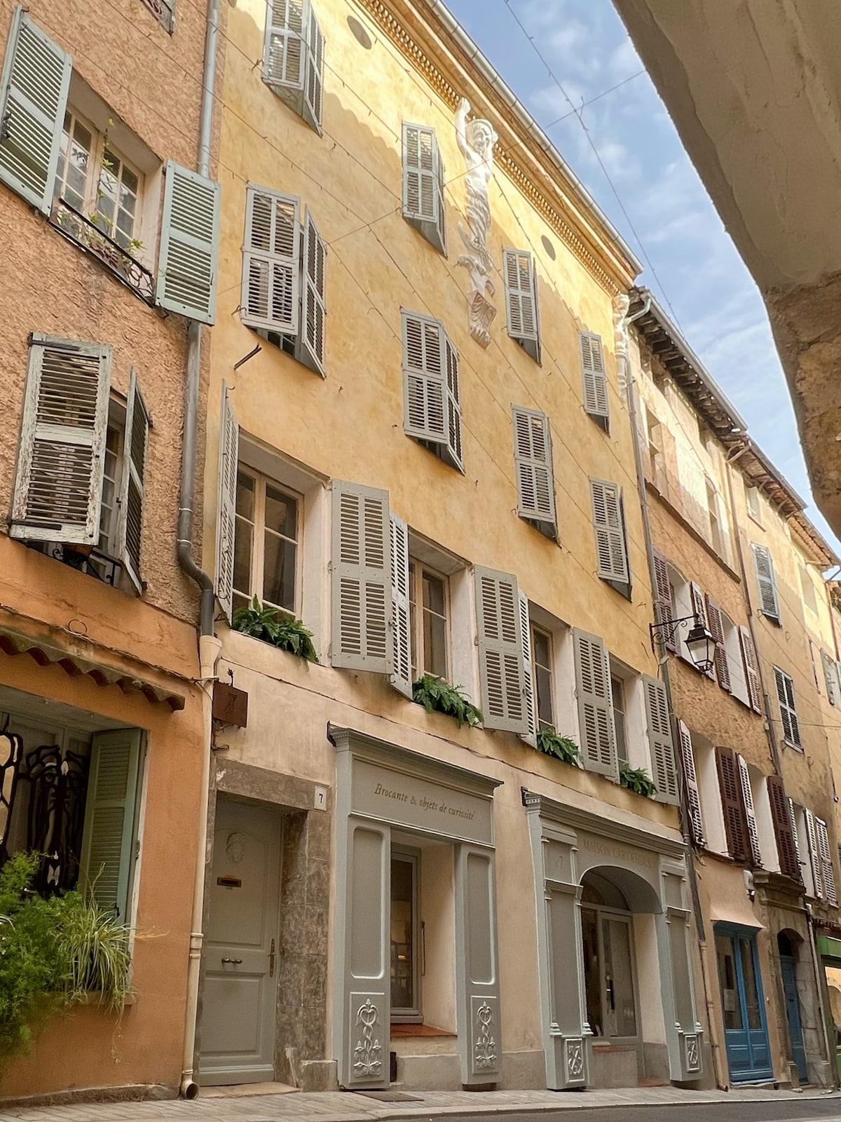 Maison Caryatides