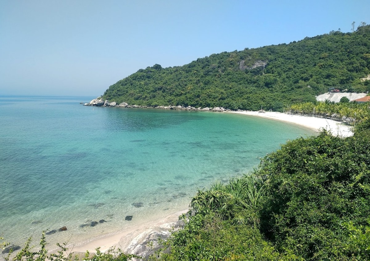 Cua Dai海滩环保（ Eco Friendly HomeStay ） ，带空调、泳池