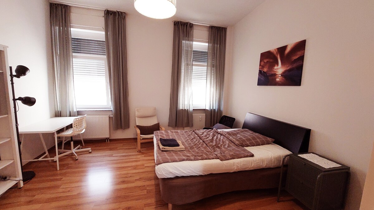 Cozy 3 room Apartment with 2 bedrooms city centre