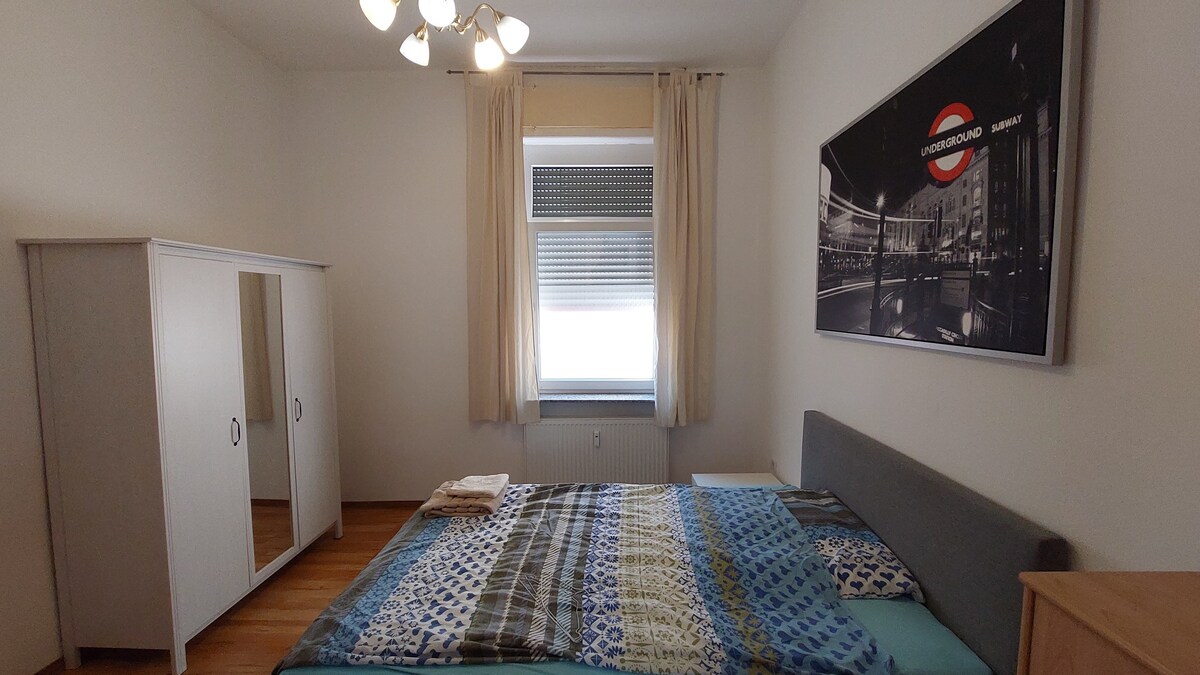 Cozy 3 room Apartment with 2 bedrooms city centre