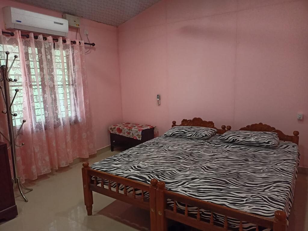 Homely & calm 1-bedroom place with full privacy.