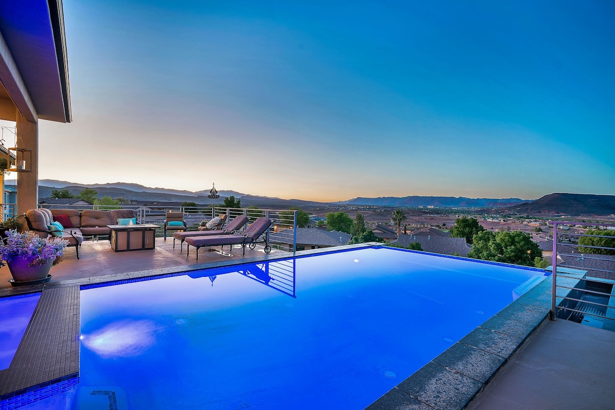 Luxurious Home w Panoramic Views + Infinity Pool!