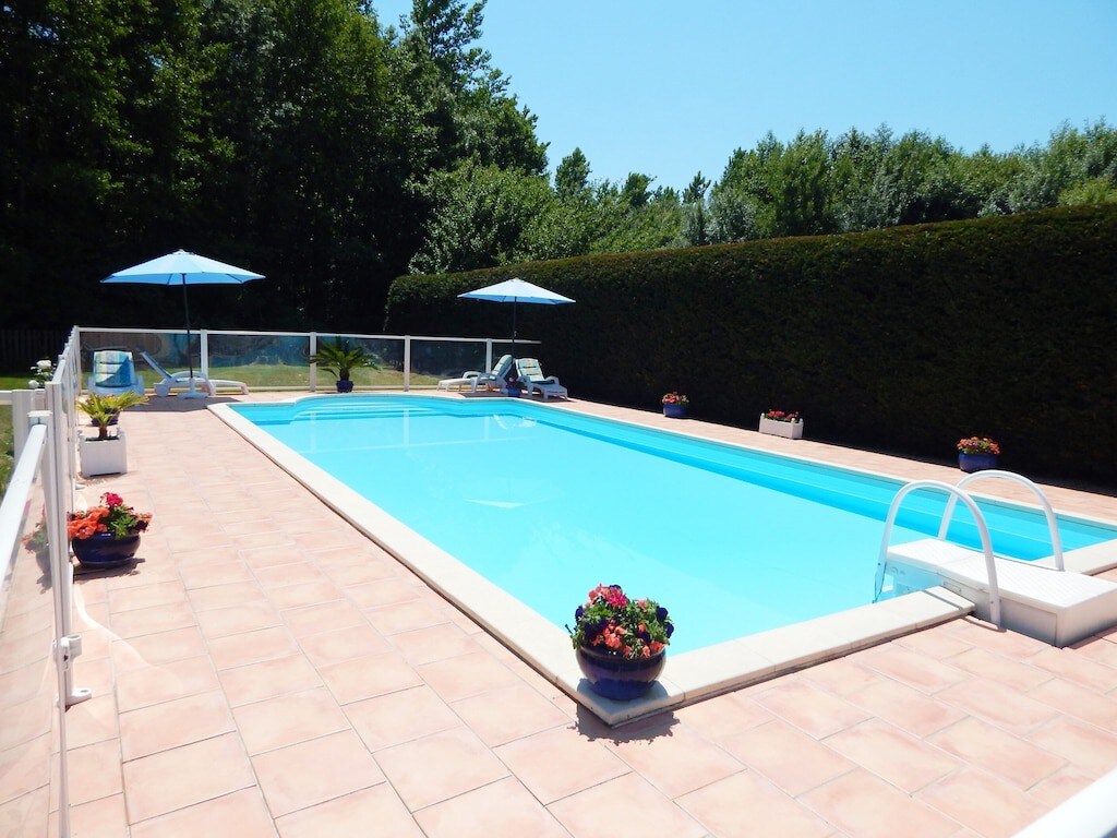Maison Cerisier - pool, games room & summer house