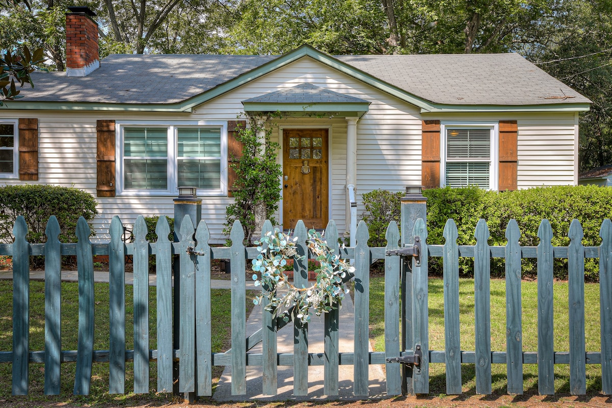 Upscale Aiken Cottage-off South Boundary