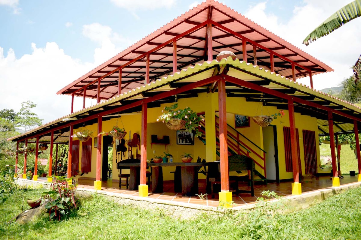 Casa Campestre Villa del Lago.