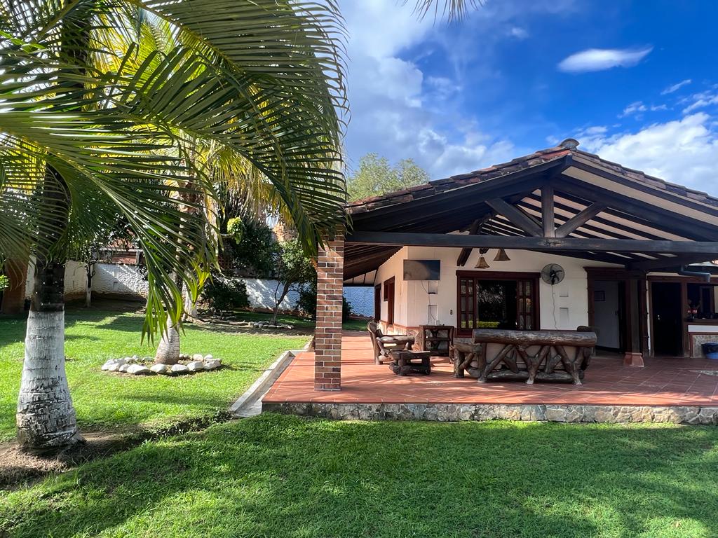 Casa Finca en Santa fe de Antioquia con piscina