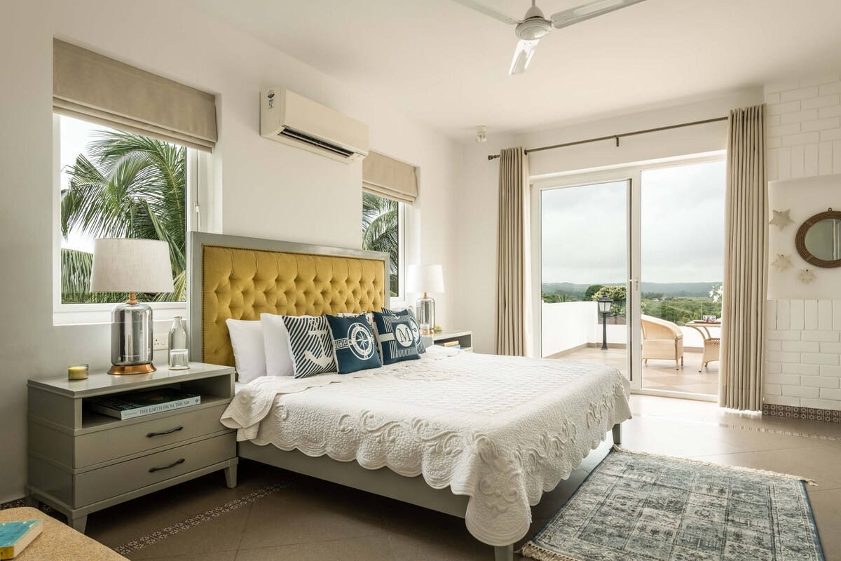 Luxurious 2 Bedroom Penthouse near Candolim