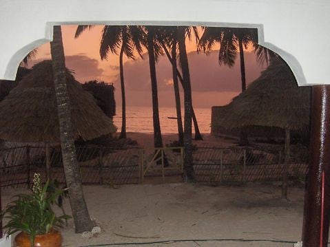 Kokota room with bathroom in beachfront villa