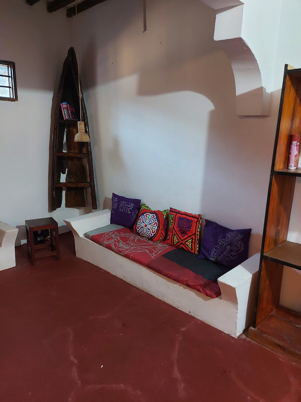 Kokota room with bathroom in beachfront villa