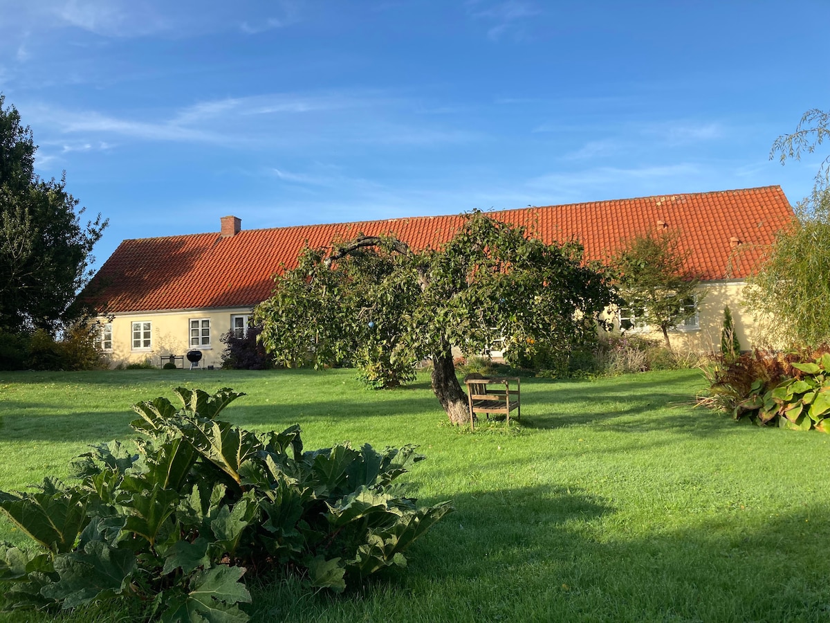 Skøn lejlighed på bondegård tæt på naturen