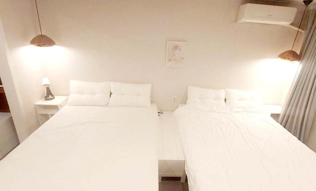 弘大舒适公寓式住宿（ 2张标准双人床， 4人） m31