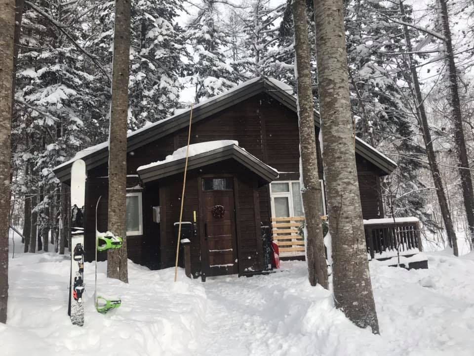 Kamoshika かもしか -坐落在森林中的滑雪小屋