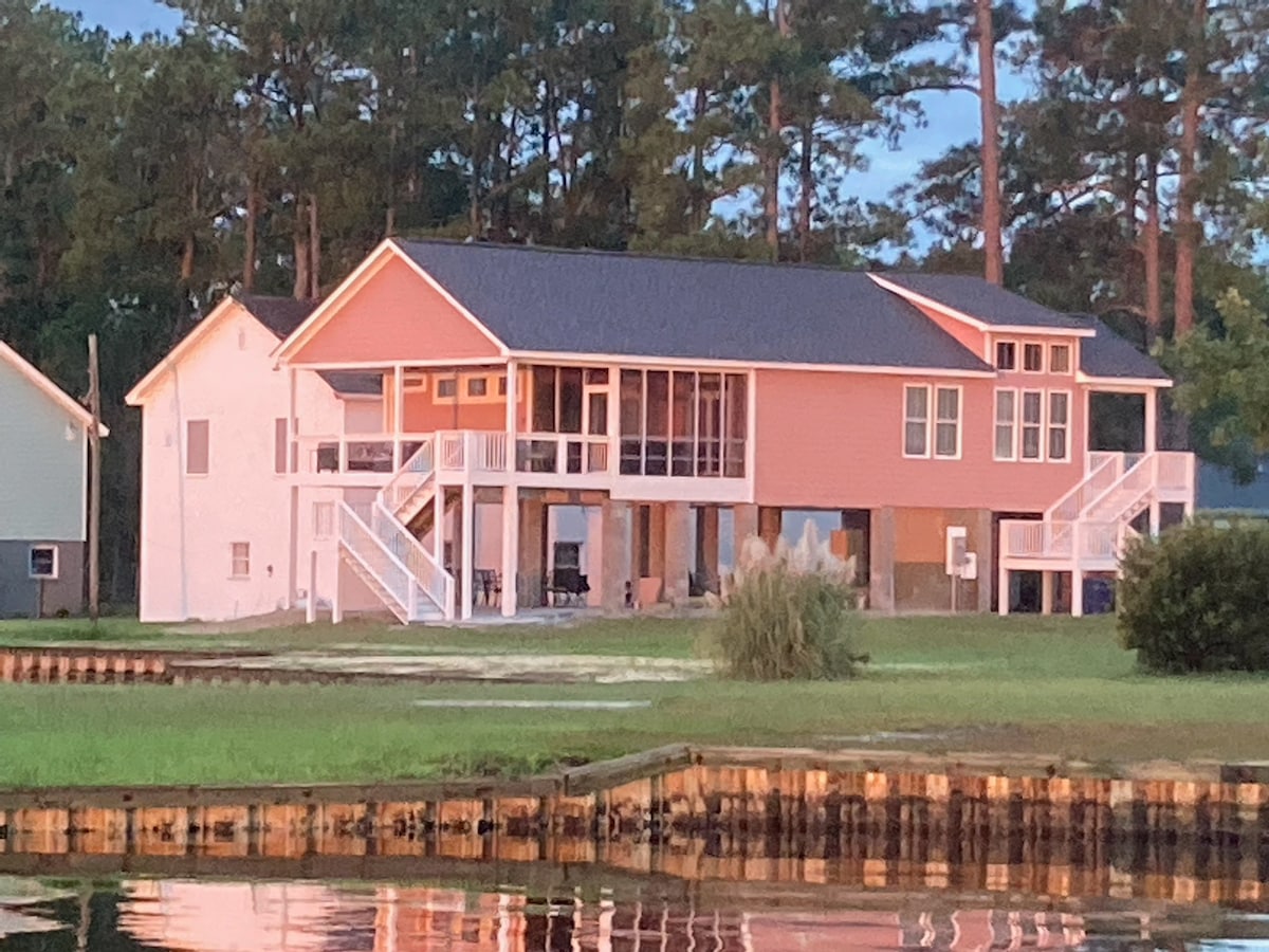 Best View in Belhaven, NEW waterfront Home