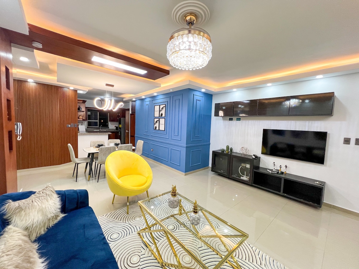 位于Sto Dgo este的现代化、奢华和舒适的公寓。