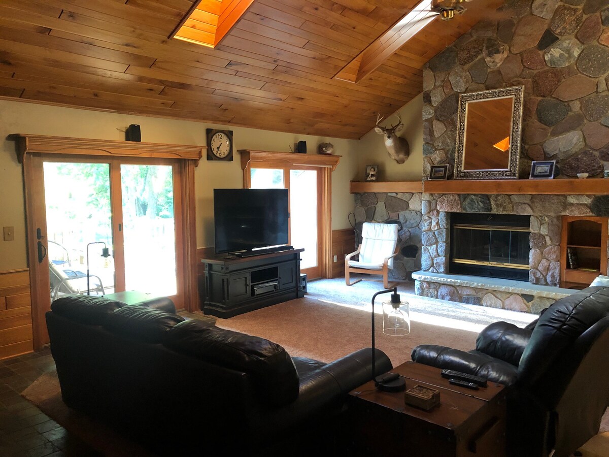 5BR country living by Road America & Elkhart Lake